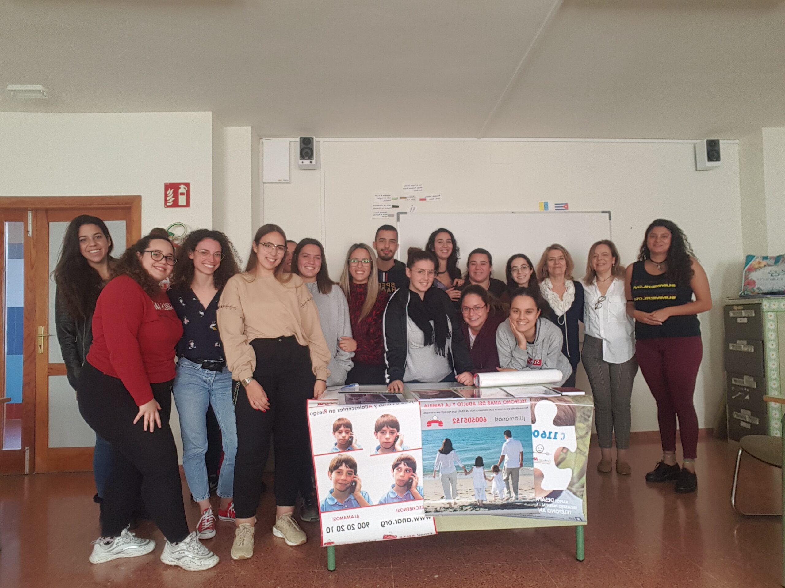 ANAR imparte charlas formativas sobre sus Líneas de Ayuda en Las Palmas
