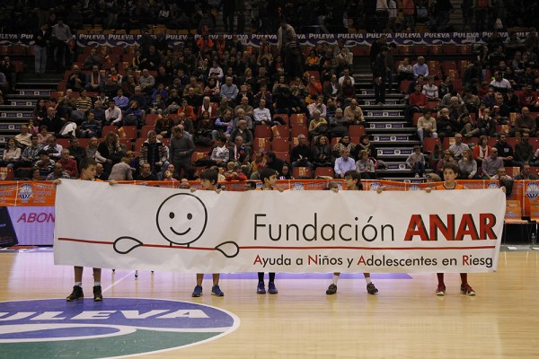 Fundación ANAR y Valencia Basket, juntos en el programa “One Team” de Euroleague