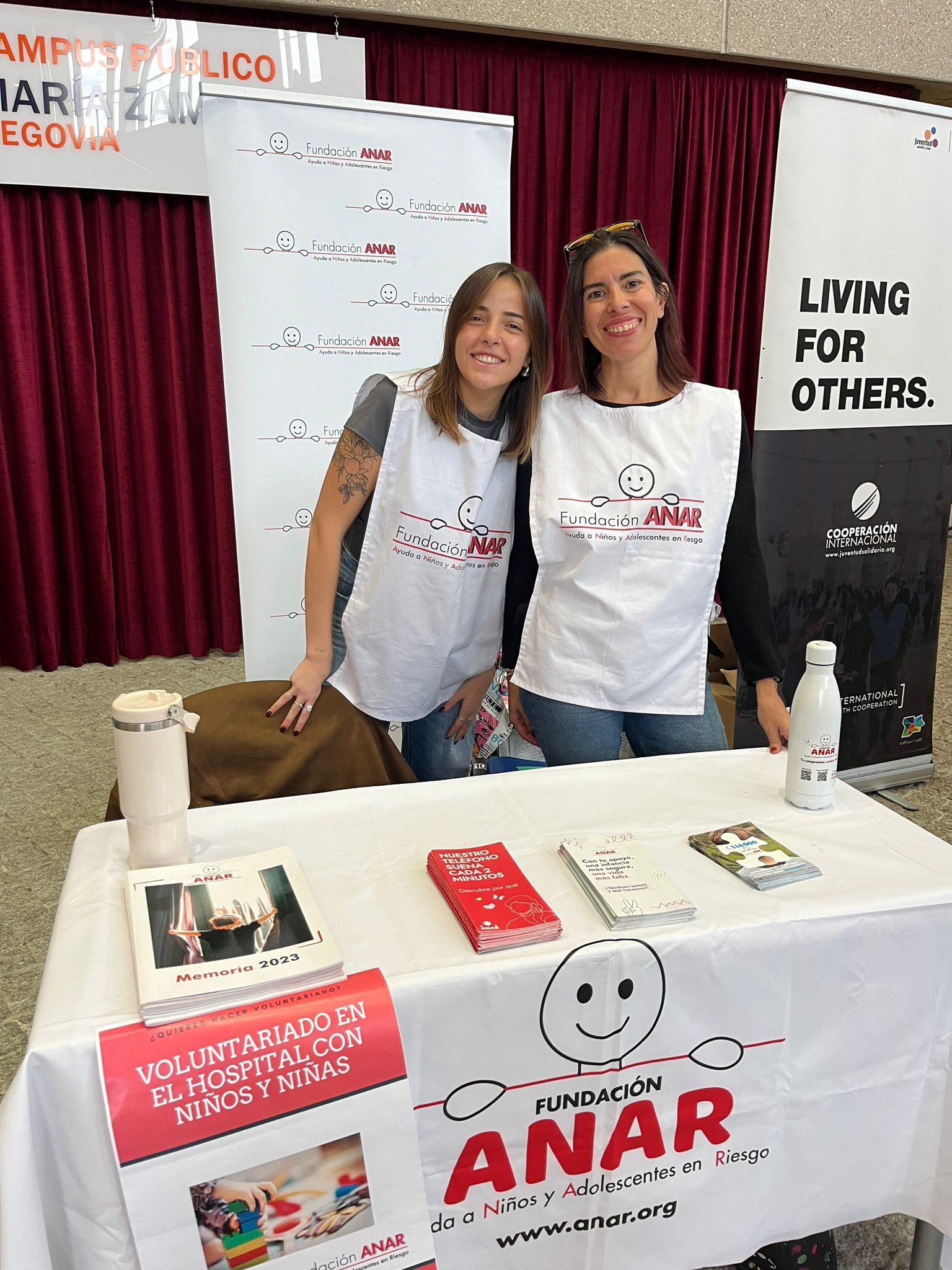 Fundación ANAR participa en una nueva edición de la Feria de Voluntariado en Segovia