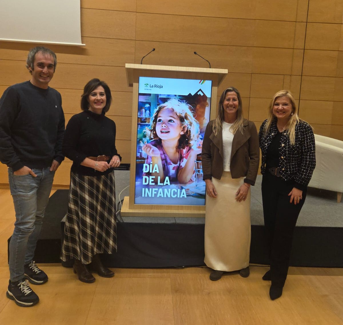 Fundación ANAR participa en la Jornada ‘Día Universal de la Infancia 2025’ en La Rioja